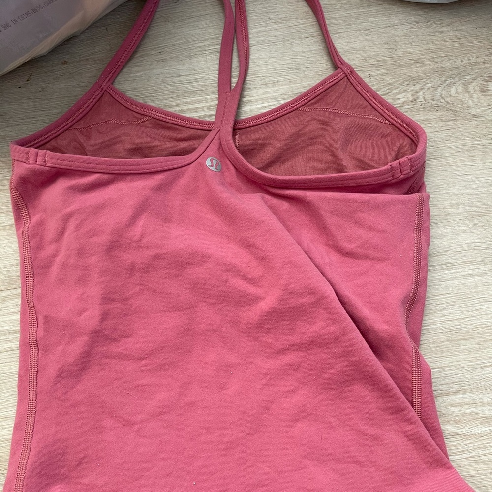 pink lulu workout top